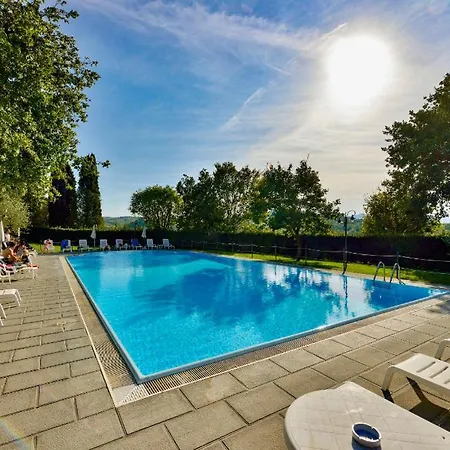 Апартаменты Popoltaio-schiacciato Sleeps 3 Pool Air Con *
