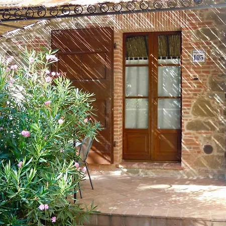 Popoltaio-schiacciato Sleeps 3 Pool Air Con Ravigliano