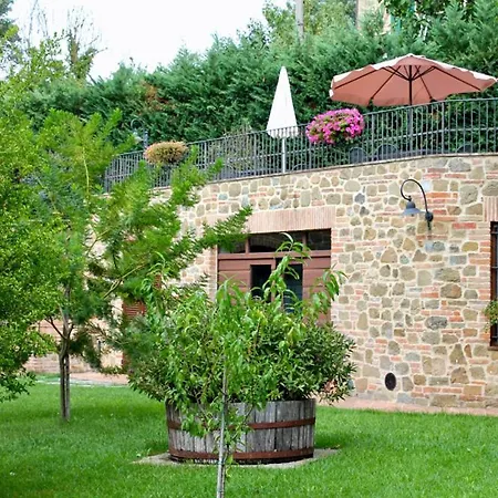 Popoltaio-schiacciato Sleeps 3 Pool Air Con Апартаменты *